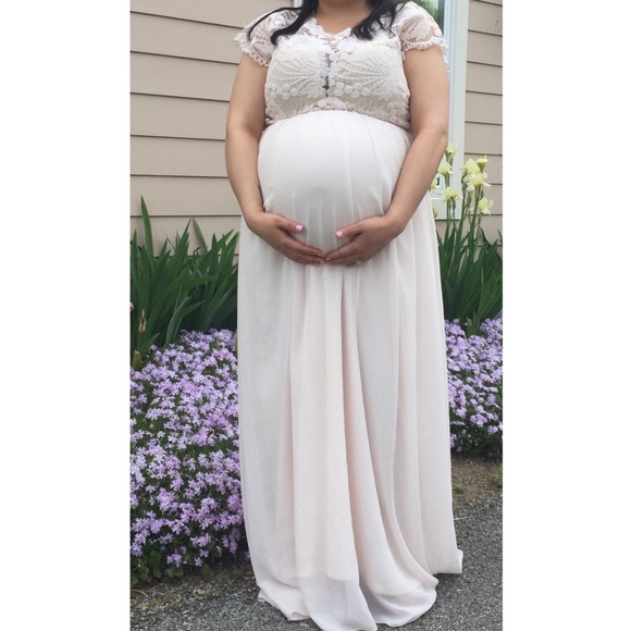 Maternity Embroidered Maxi Dress❤️ - Picture 3 of 8